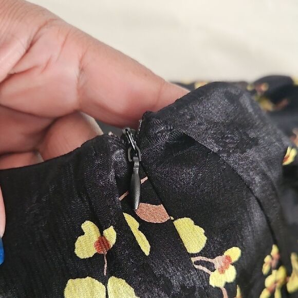 Zara Black and Yellow Flutter Sleeve Sundress - Picture 8 of 16